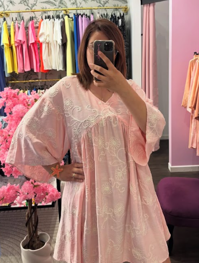Robe Brodée Fluide