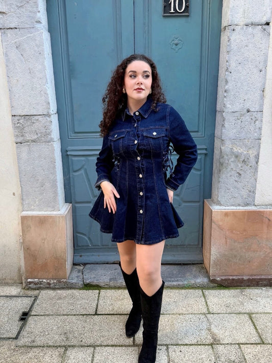 ✨ Robe en jean corsetée sur les côtés ✨